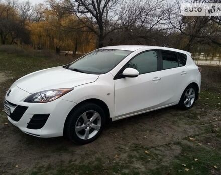 Білий Мазда 3, об'ємом двигуна 1.6 л та пробігом 182 тис. км за 9500 $, фото 7 на Automoto.ua