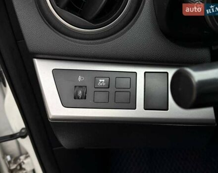 Білий Мазда 3, об'ємом двигуна 1.6 л та пробігом 151 тис. км за 6850 $, фото 5 на Automoto.ua