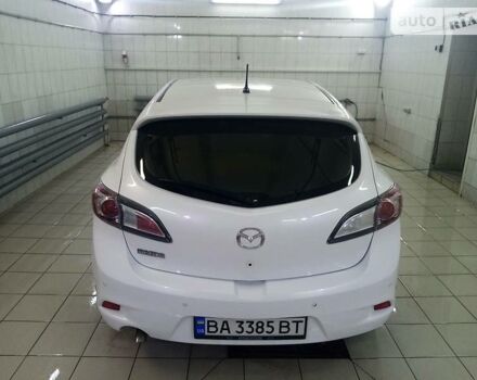 Білий Мазда 3, об'ємом двигуна 1.6 л та пробігом 182 тис. км за 9500 $, фото 4 на Automoto.ua