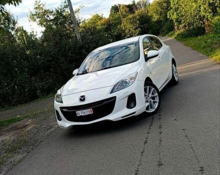 Белый Мазда 3, объемом двигателя 2 л и пробегом 200 тыс. км за 8500 $, фото 1 на Automoto.ua
