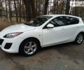 Білий Мазда 3, об'ємом двигуна 1.6 л та пробігом 182 тис. км за 9500 $, фото 1 на Automoto.ua