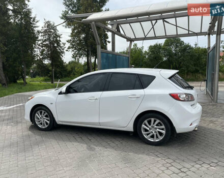 Белый Мазда 3, объемом двигателя 1.6 л и пробегом 147 тыс. км за 8500 $, фото 14 на Automoto.ua