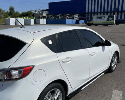 Білий Мазда 3, об'ємом двигуна 1.6 л та пробігом 171 тис. км за 7000 $, фото 7 на Automoto.ua