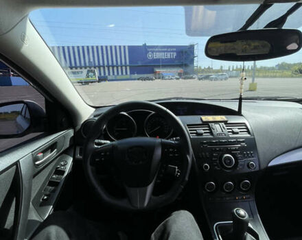 Білий Мазда 3, об'ємом двигуна 1.6 л та пробігом 171 тис. км за 7000 $, фото 18 на Automoto.ua