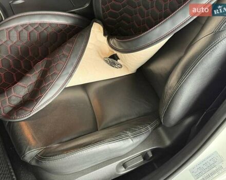 Белый Мазда 3, объемом двигателя 2 л и пробегом 85 тыс. км за 10490 $, фото 15 на Automoto.ua