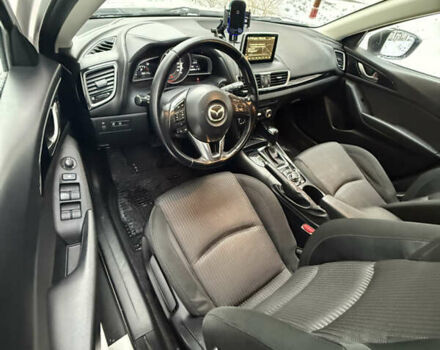 Белый Мазда 3, объемом двигателя 1.5 л и пробегом 150 тыс. км за 11000 $, фото 16 на Automoto.ua