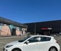 Белый Мазда 3, объемом двигателя 2 л и пробегом 156 тыс. км за 7600 $, фото 3 на Automoto.ua