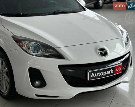 Белый Мазда 3, объемом двигателя 2 л и пробегом 85 тыс. км за 10490 $, фото 3 на Automoto.ua