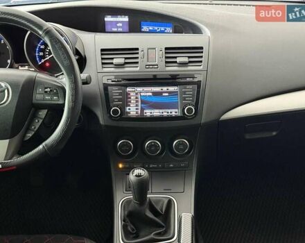 Белый Мазда 3, объемом двигателя 2 л и пробегом 85 тыс. км за 10490 $, фото 26 на Automoto.ua