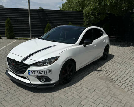 Белый Мазда 3, объемом двигателя 2 л и пробегом 291 тыс. км за 9999 $, фото 1 на Automoto.ua