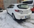 Белый Мазда 3, объемом двигателя 2 л и пробегом 118 тыс. км за 5700 $, фото 4 на Automoto.ua