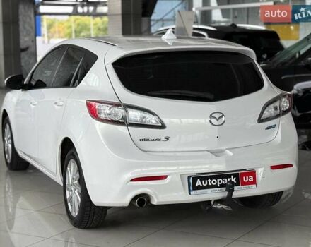 Белый Мазда 3, объемом двигателя 2 л и пробегом 85 тыс. км за 10490 $, фото 7 на Automoto.ua