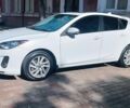 Белый Мазда 3, объемом двигателя 2 л и пробегом 152 тыс. км за 7800 $, фото 1 на Automoto.ua