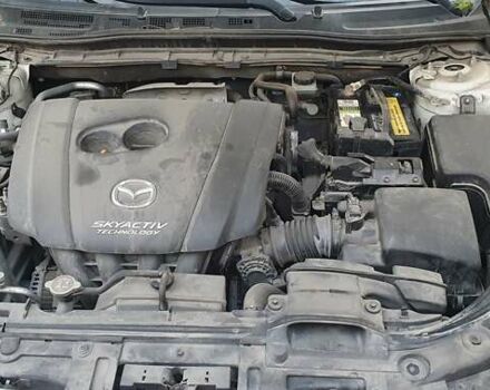 Белый Мазда 3, объемом двигателя 2 л и пробегом 169 тыс. км за 9400 $, фото 9 на Automoto.ua