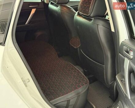 Белый Мазда 3, объемом двигателя 2 л и пробегом 85 тыс. км за 10490 $, фото 21 на Automoto.ua