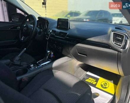 Белый Мазда 3, объемом двигателя 2 л и пробегом 178 тыс. км за 9300 $, фото 19 на Automoto.ua
