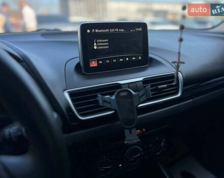 Белый Мазда 3, объемом двигателя 2 л и пробегом 178 тыс. км за 9300 $, фото 15 на Automoto.ua