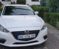 Белый Мазда 3, объемом двигателя 2 л и пробегом 169 тыс. км за 9400 $, фото 2 на Automoto.ua