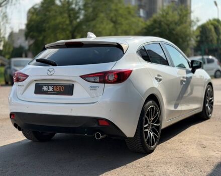 Білий Мазда 3, об'ємом двигуна 2.2 л та пробігом 256 тис. км за 10650 $, фото 3 на Automoto.ua