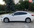 Белый Мазда 3, объемом двигателя 2 л и пробегом 122 тыс. км за 10500 $, фото 8 на Automoto.ua