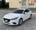 Белый Мазда 3, объемом двигателя 2 л и пробегом 122 тыс. км за 10500 $, фото 7 на Automoto.ua