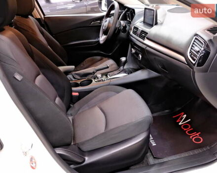 Білий Мазда 3, об'ємом двигуна 1.5 л та пробігом 93 тис. км за 13500 $, фото 39 на Automoto.ua