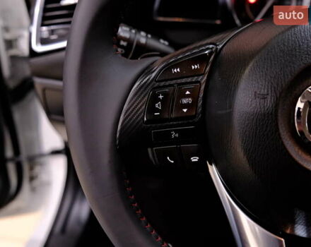 Білий Мазда 3, об'ємом двигуна 1.5 л та пробігом 93 тис. км за 13500 $, фото 20 на Automoto.ua