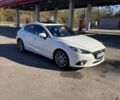 Белый Мазда 3, объемом двигателя 2.49 л и пробегом 142 тыс. км за 9900 $, фото 1 на Automoto.ua