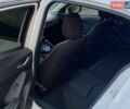 Белый Мазда 3, объемом двигателя 2 л и пробегом 122 тыс. км за 10500 $, фото 10 на Automoto.ua