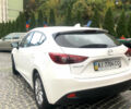 Білий Мазда 3, об'ємом двигуна 1.5 л та пробігом 148 тис. км за 12500 $, фото 5 на Automoto.ua
