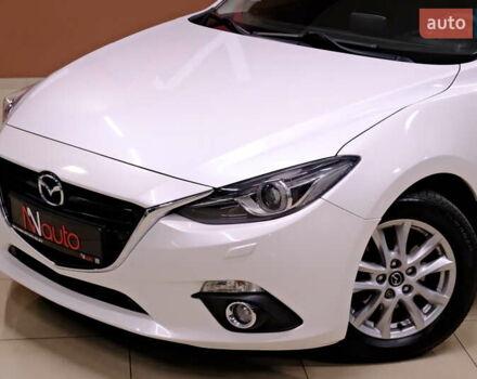 Білий Мазда 3, об'ємом двигуна 1.5 л та пробігом 93 тис. км за 13500 $, фото 10 на Automoto.ua