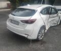 Белый Мазда 3, объемом двигателя 2.5 л и пробегом 200 тыс. км за 5000 $, фото 6 на Automoto.ua