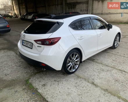 Белый Мазда 3, объемом двигателя 2.19 л и пробегом 225 тыс. км за 14000 $, фото 3 на Automoto.ua