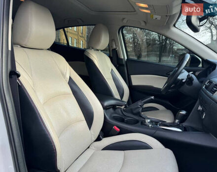 Білий Мазда 3, об'ємом двигуна 2.5 л та пробігом 132 тис. км за 11600 $, фото 13 на Automoto.ua