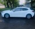 Белый Мазда 3, объемом двигателя 2 л и пробегом 99 тыс. км за 12000 $, фото 2 на Automoto.ua