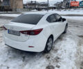 Белый Мазда 3, объемом двигателя 2 л и пробегом 180 тыс. км за 9500 $, фото 6 на Automoto.ua