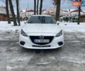 Белый Мазда 3, объемом двигателя 2 л и пробегом 180 тыс. км за 9500 $, фото 1 на Automoto.ua