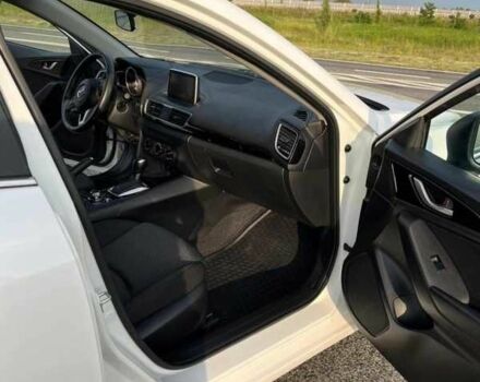 Белый Мазда 3, объемом двигателя 0 л и пробегом 55 тыс. км за 8500 $, фото 5 на Automoto.ua