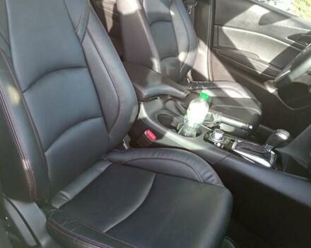 Белый Мазда 3, объемом двигателя 2 л и пробегом 140 тыс. км за 12500 $, фото 4 на Automoto.ua