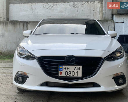 Белый Мазда 3, объемом двигателя 2.19 л и пробегом 225 тыс. км за 14000 $, фото 1 на Automoto.ua