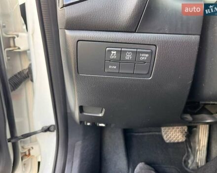 Белый Мазда 3, объемом двигателя 2.19 л и пробегом 228 тыс. км за 12300 $, фото 24 на Automoto.ua