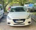 Белый Мазда 3, объемом двигателя 2 л и пробегом 99 тыс. км за 12000 $, фото 1 на Automoto.ua