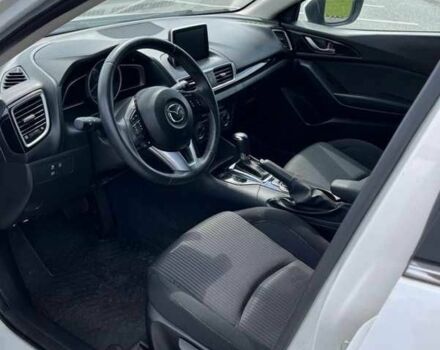 Белый Мазда 3, объемом двигателя 0 л и пробегом 55 тыс. км за 8500 $, фото 4 на Automoto.ua