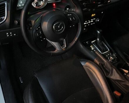 Белый Мазда 3, объемом двигателя 2.5 л и пробегом 192 тыс. км за 10600 $, фото 1 на Automoto.ua