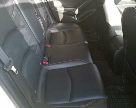 Белый Мазда 3, объемом двигателя 2 л и пробегом 140 тыс. км за 12500 $, фото 5 на Automoto.ua