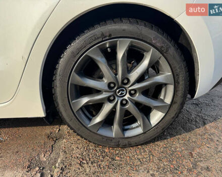 Білий Мазда 3, об'ємом двигуна 2.5 л та пробігом 132 тис. км за 11600 $, фото 5 на Automoto.ua