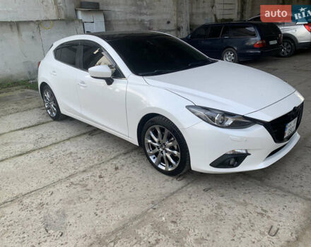 Белый Мазда 3, объемом двигателя 2.19 л и пробегом 225 тыс. км за 14000 $, фото 2 на Automoto.ua