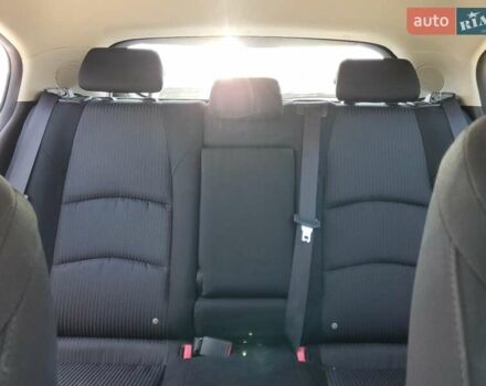 Білий Мазда 3, об'ємом двигуна 2 л та пробігом 61 тис. км за 1800 $, фото 9 на Automoto.ua
