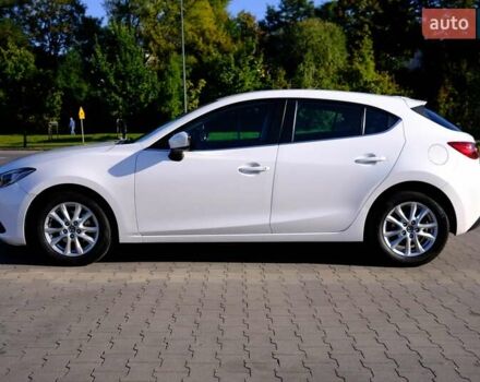Білий Мазда 3, об'ємом двигуна 1.5 л та пробігом 74 тис. км за 14500 $, фото 2 на Automoto.ua