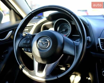 Білий Мазда 3, об'ємом двигуна 1.5 л та пробігом 74 тис. км за 14500 $, фото 9 на Automoto.ua